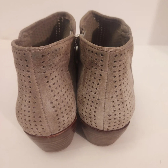 Sam Edelman Taupe Pipp Suede Perforated Chunky Heel Ankle Booties in Size 6 - Picture 5 of 13